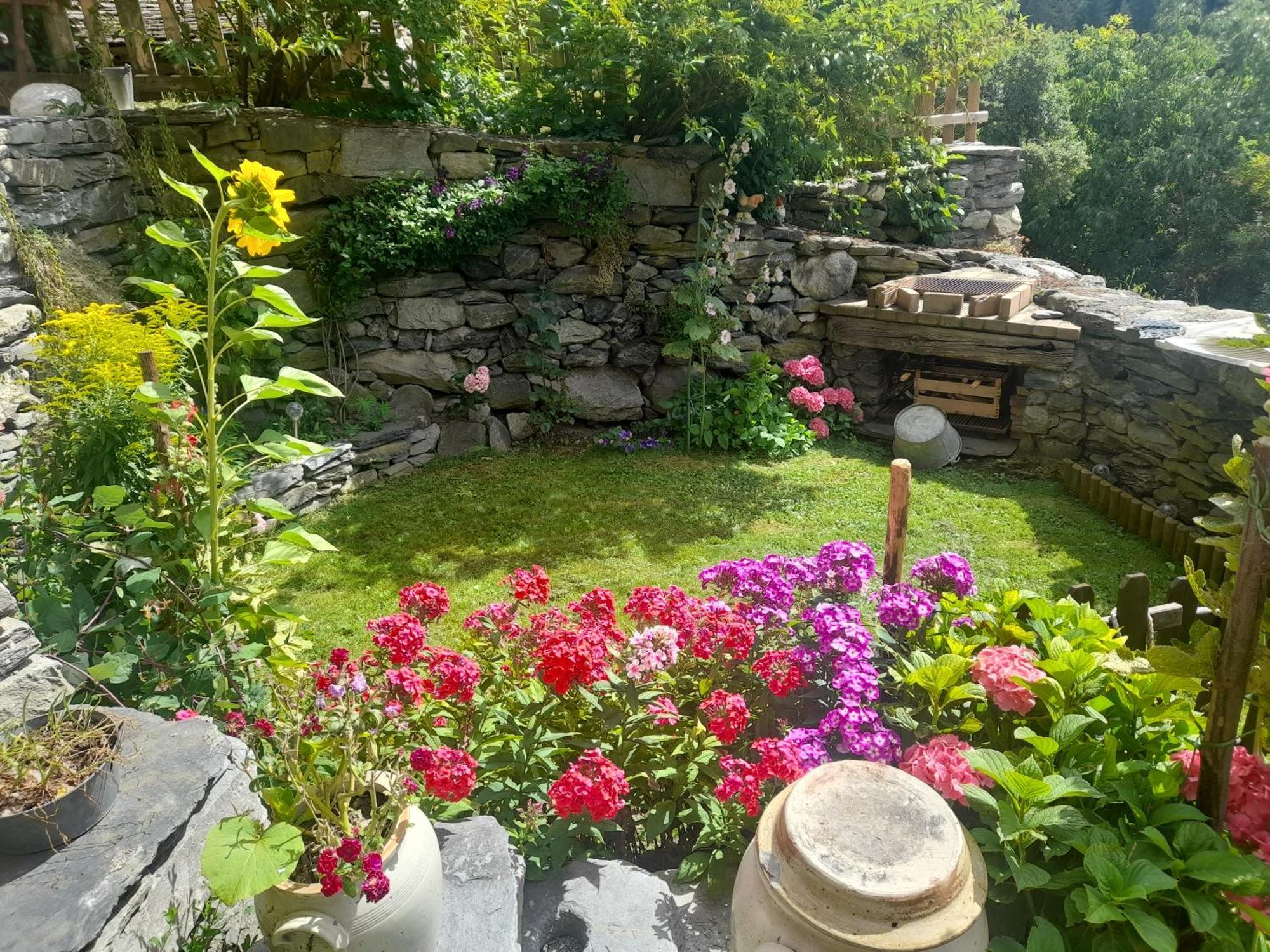 Appartement De Charme 4/6 Pers Dans Joli Village De Montagne Bourg-Saint-Maurice Eksteriør bilde